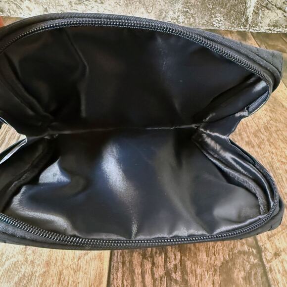 ROC Skincare Zipper Makeup Bag Dark Blue Quilted Fabric Cosmetic Pouch - Picture 3 of 6